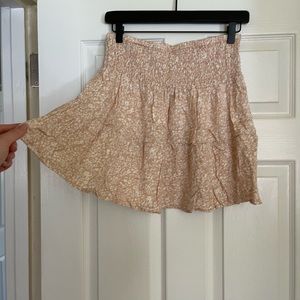 Floral flowy mini skirt!!